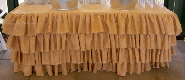 3 Tier hessian 6 foot tablecloth & skirting