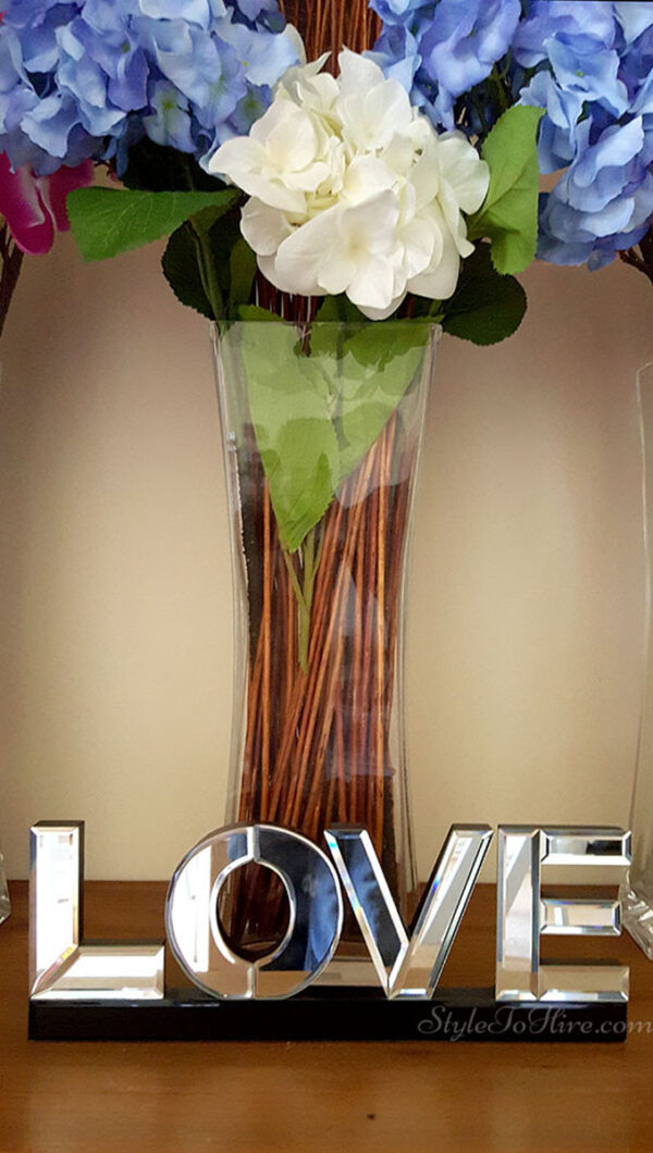 Mirrored LOVE block